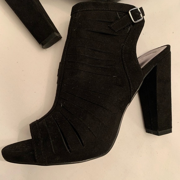 Carlos By Carlos Santana Ankle Booties - Picture 4 of 6